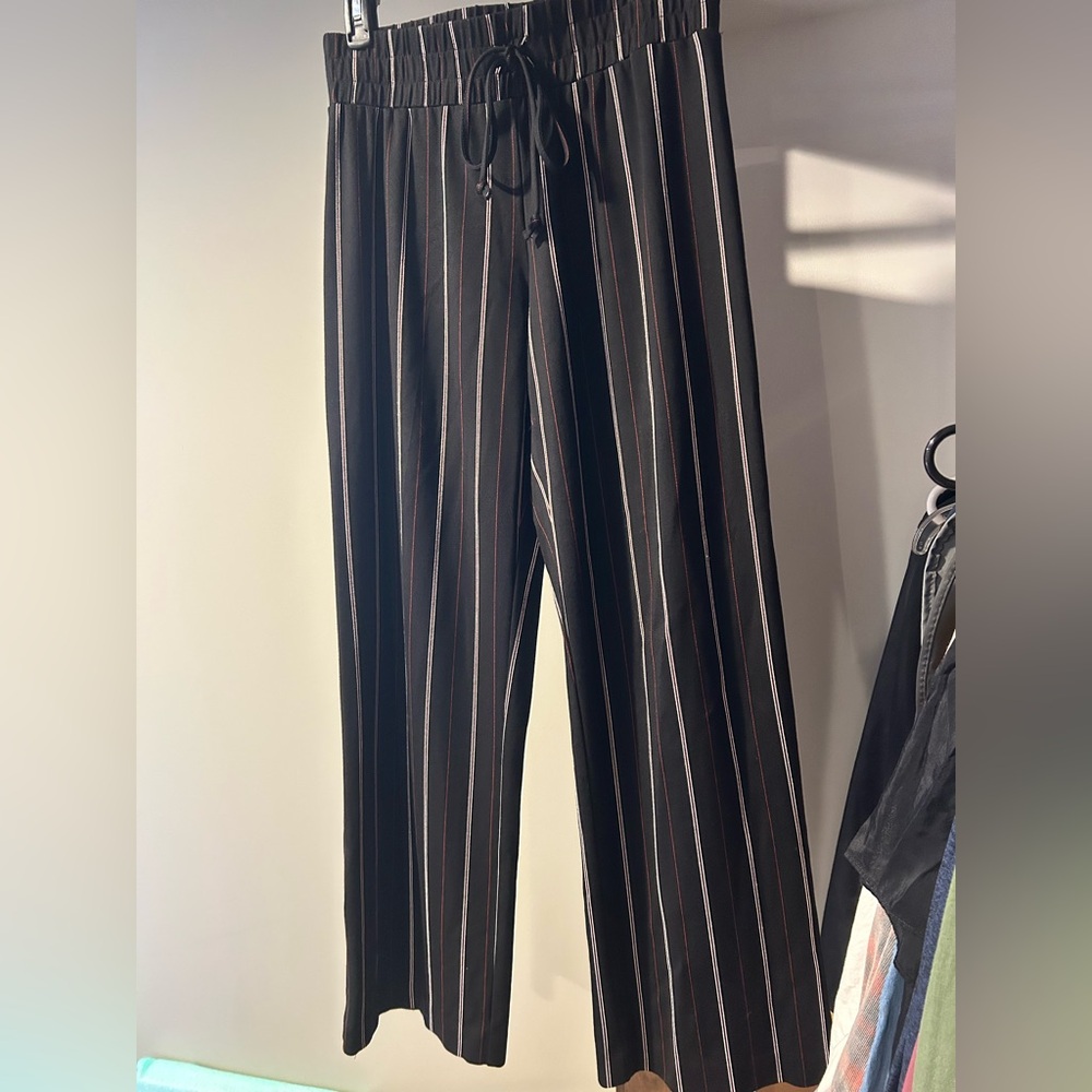 Pull-On Wide Leg Pinstripe Pant -Size Small